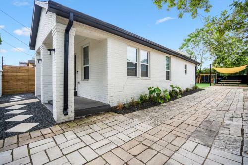 Villa Pythagoras Place At East End Revitalized