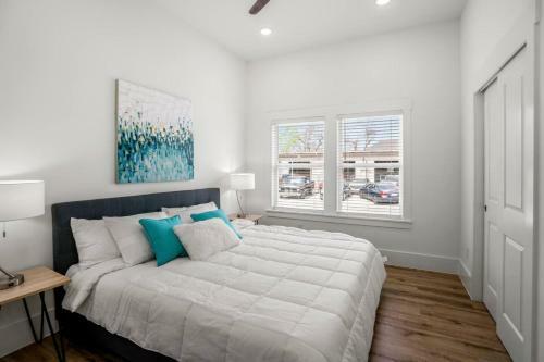 Cloud9 Super-luxe At East Downtown