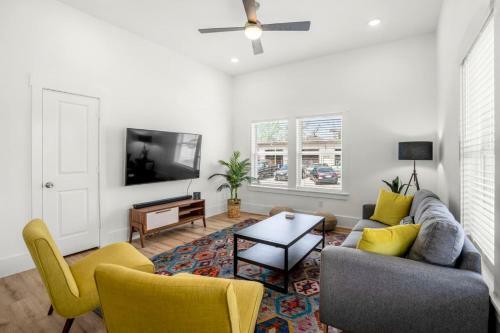 Cloud9 Super-luxe At East Downtown