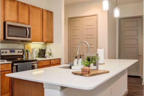 Apartamento Spacious Luxury Unit Located In Downtown Houston!