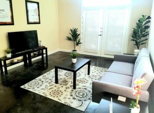 Apartamento Roomy Downtown Abode
