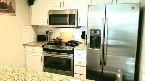 Apartamento Roomy Downtown Abode
