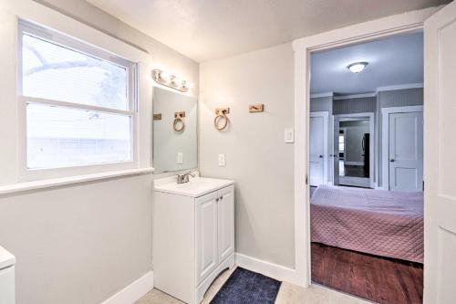 Pet-friendly Houston Home Less Than 2 Mi To Downtown!