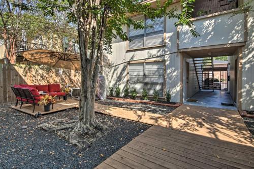 Hou Apartment - Walk To Restaurants And Shops!