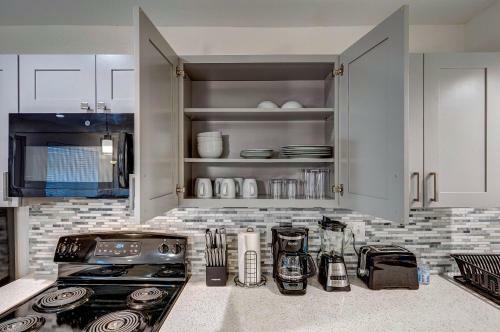 Apartamento Luxury Midtown King One Bedroom
