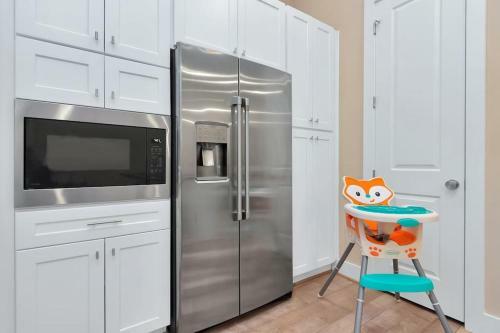 Luxurious Houston Galleria Living