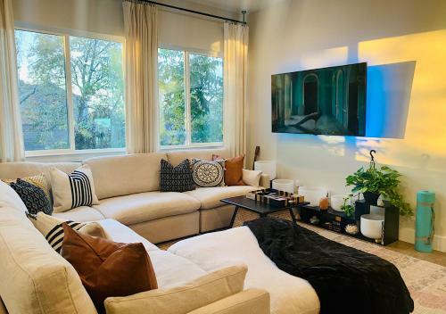 Htx Hideaway Mins From Downtown Midtown Med Center With Private Backyard