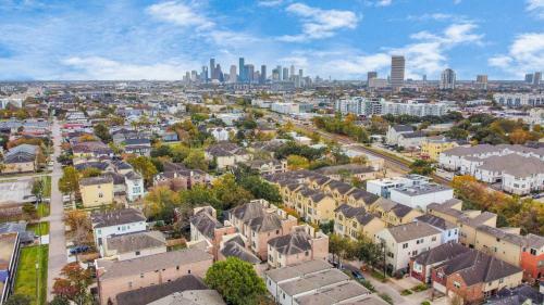 Prime Location Double Patio Townhome