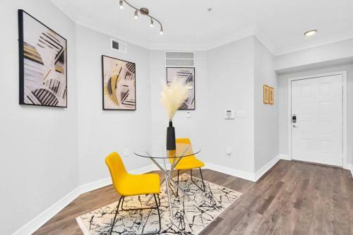 Apartamento Cosmopolitan Apt W/pool,parking,kingbed/ Walk2 Nrg