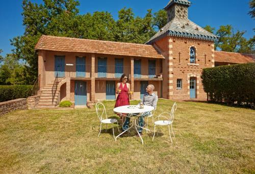 Domaine Du Buc , Les G�tes de Prestige