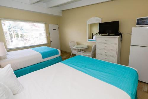 Aztec Motel