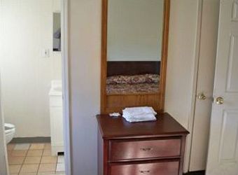 Offshore Motel