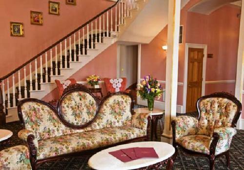 The Hotel Alcott