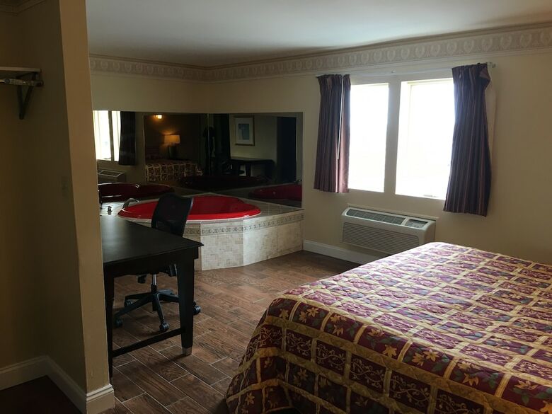 Sea Palace Motel