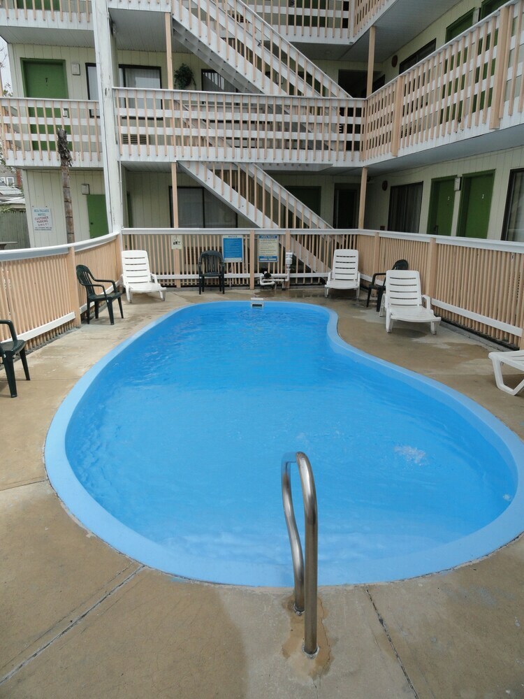 Sea Palace Motel