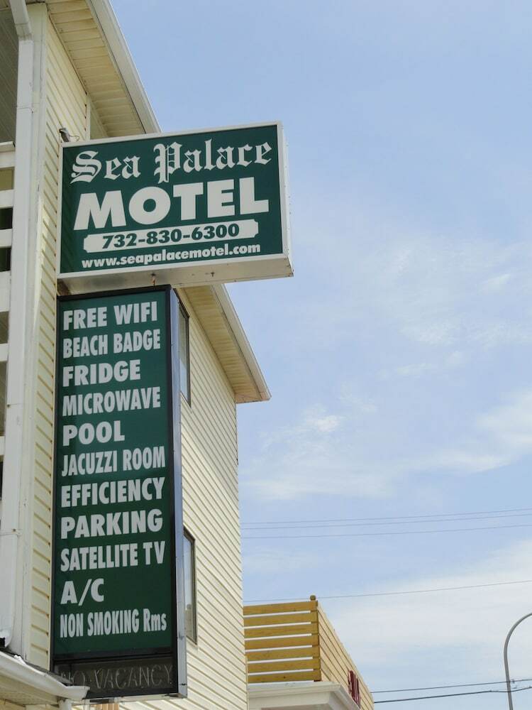 Sea Palace Motel