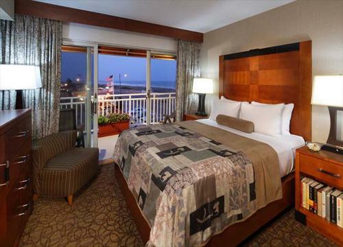 Hotel Montreal Beach Resort