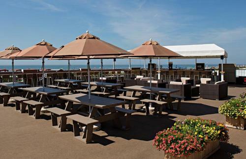 Hotel Montreal Beach Resort
