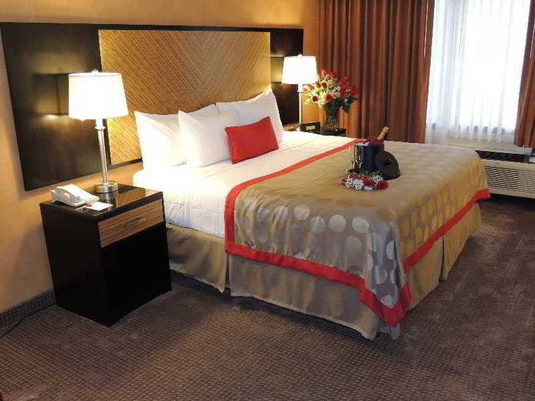 Ramada Plaza Hotel Newark Airport
