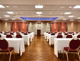 Ramada Plaza Hotel Newark Airport