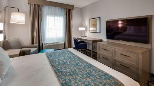 Hotel Best Western Plus Mid County