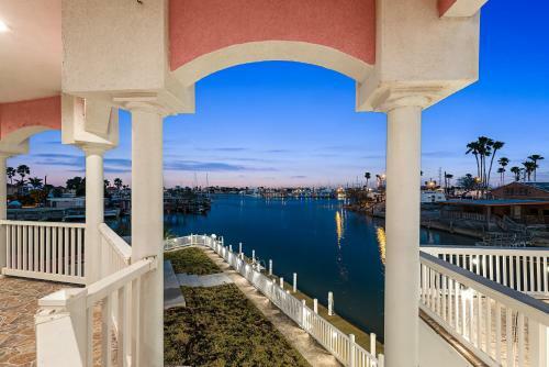Pelican Point