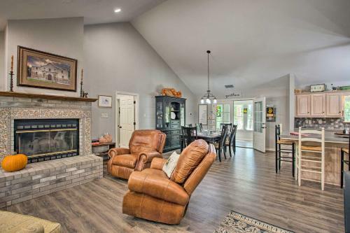 Holly Lake Ranch Home With Community Amenities