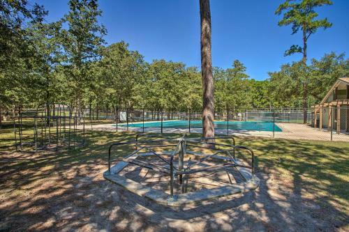 Holly Lake Ranch Home With Community Amenities
