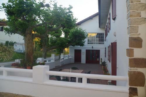 Hostal Maison Elizondoa