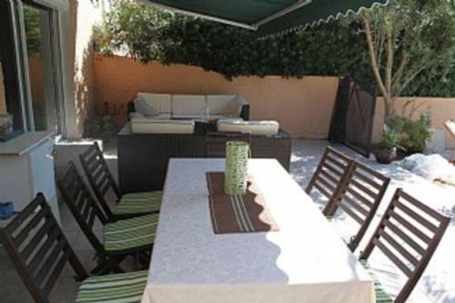 Villa Holiday Home With Pool In Marseillan