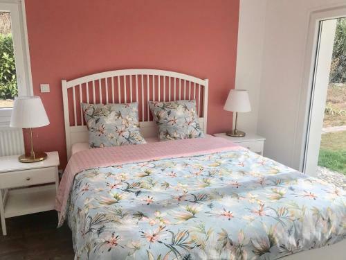 Maison Blanche En C�te de Nacre