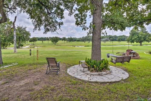 Spacious Salado Home With Hot Tub, Creek Access