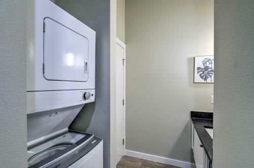 Inviting San Marcos Apartment With Washer And Dryer