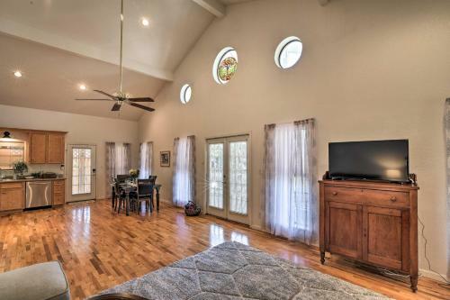 Seabrook Retreat With Wraparound Deck And Patio!
