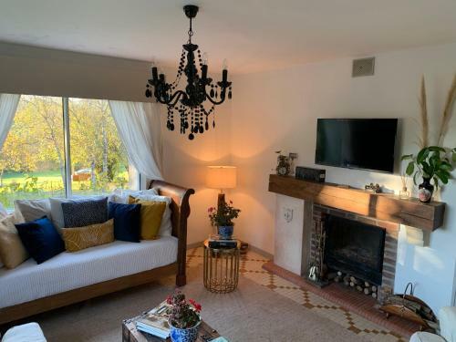 Beautiful 2-bed Manor House Gite In Mauprevoir