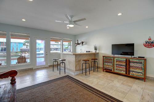 Bimini House
