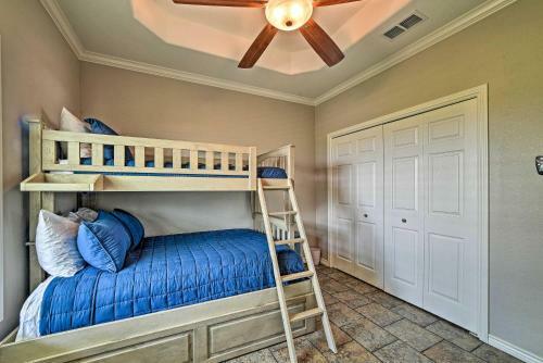 Waterfront Rockport Home With Dock And 2 Kayaks!