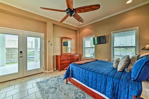 Waterfront Rockport Home With Dock And 2 Kayaks!