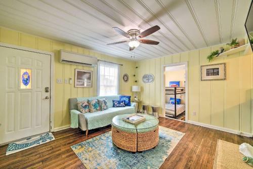 Cozy Texas Cottage Less Than 2 Mi To Rockport Beach!
