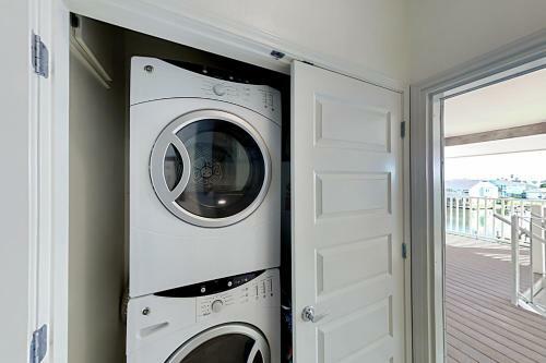 Sand Dollar Unit C3