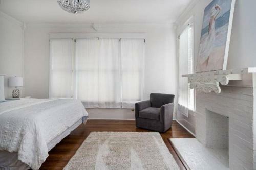 Remodeled Historic Rockport Home With 2 Masters