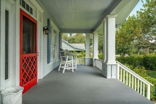 Remodeled Historic Rockport Home With 2 Masters