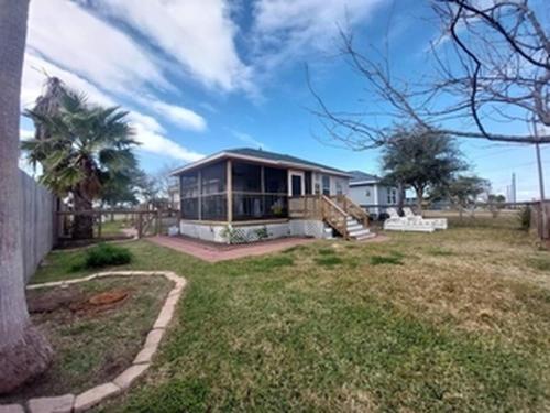 Spacious 2bd With Jacuzzi Coastal