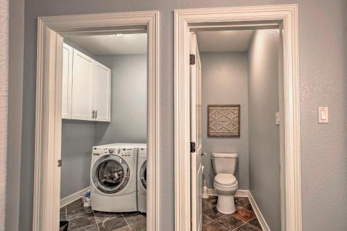 Seguin Riverside Paradise With Pool And Rooftop Deck!