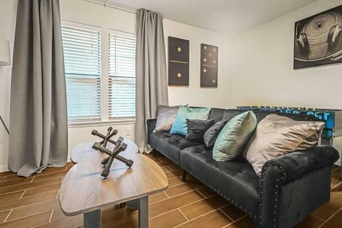 Beautiful & Cozy Vacation Home In Spring Texas.