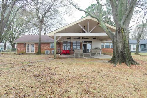 Great Texas Lakefront On Cedarcreek Lake