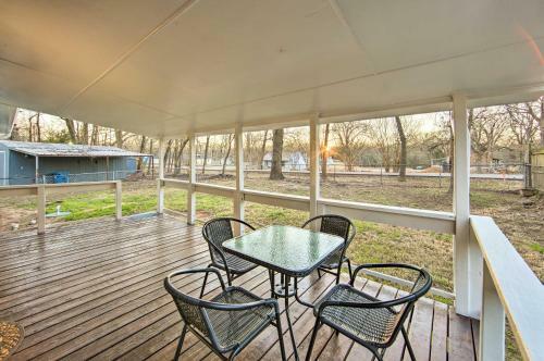Chic Cottage - Walk To Cedar Creek Reservoir