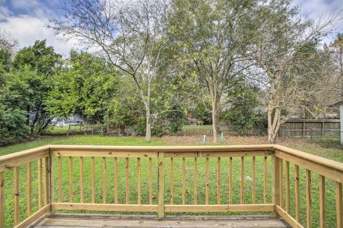 Pet-friendly Cottage, 3 Blocks To Main St!