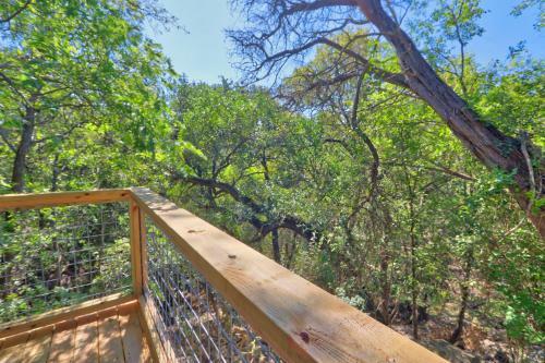 Little Canyon At Fallbrook