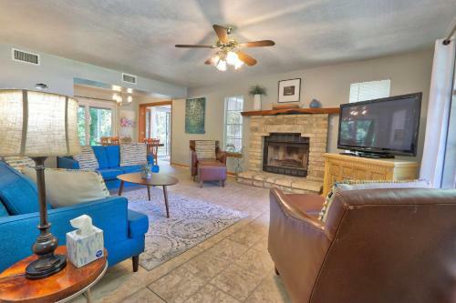 Creekside Cabins - Cypress Creek House